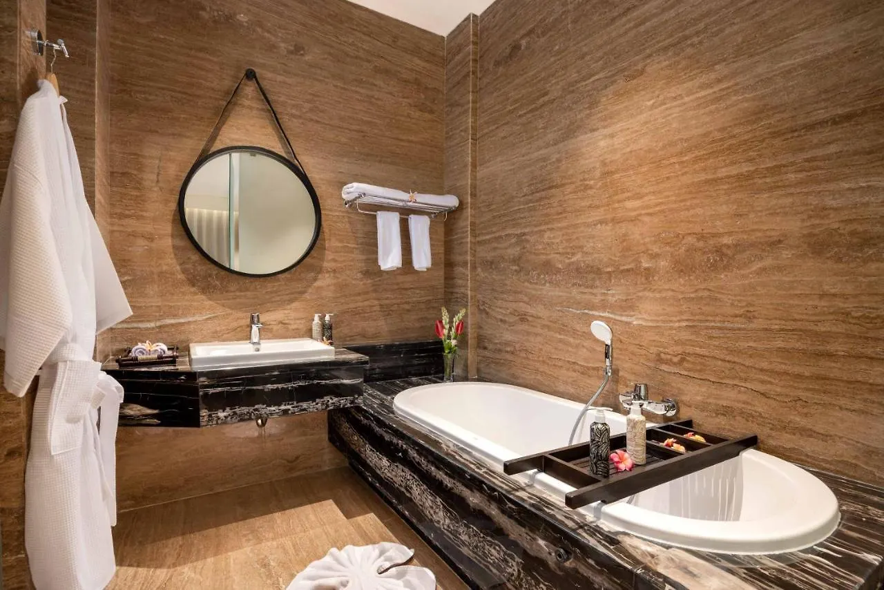 Mokko Suites Batubelig Canggu  4*, Canggu (Bali)